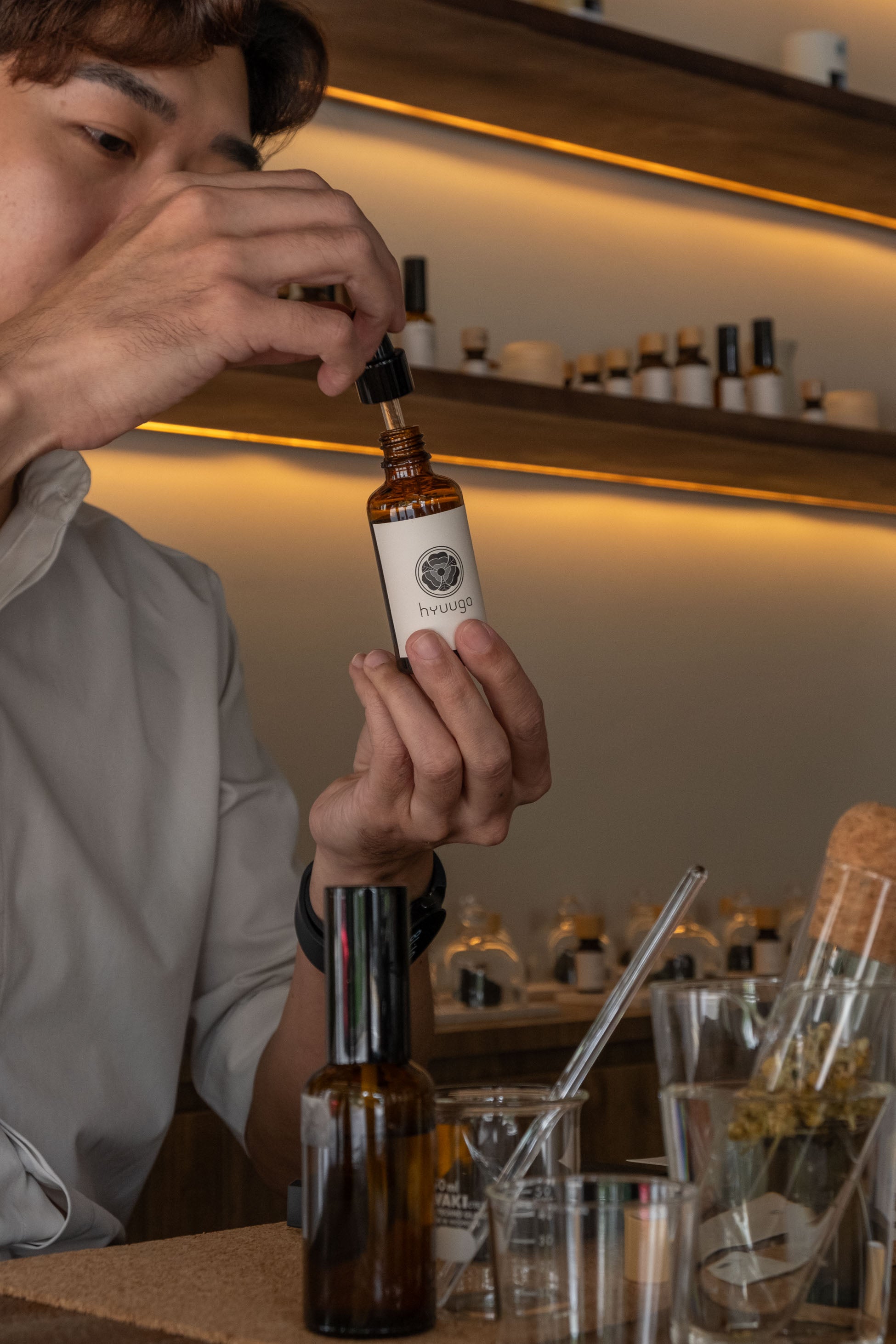 Explore the different essential oils to find your favourites