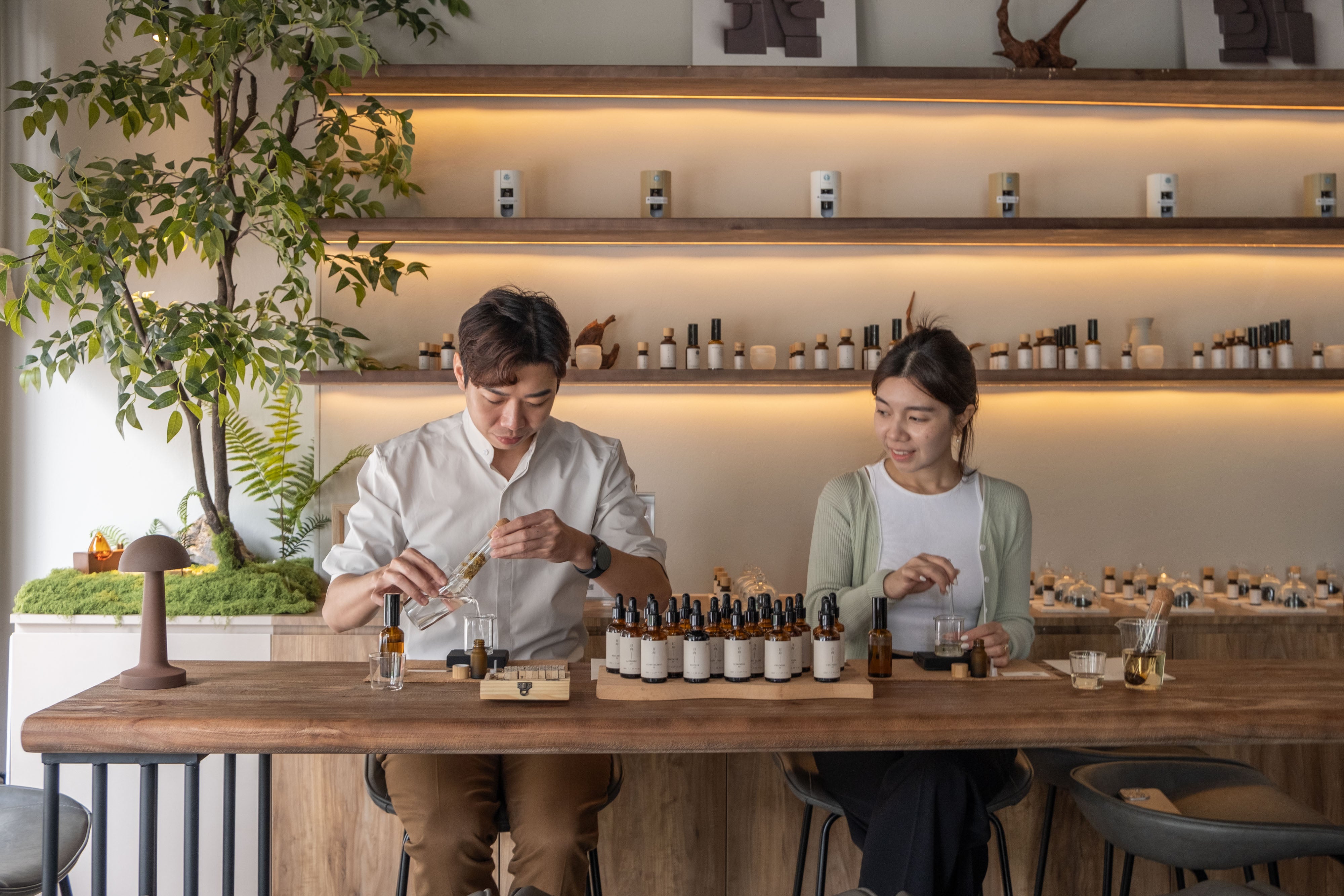 Essential Oil Blend Workshop– perfect for dates